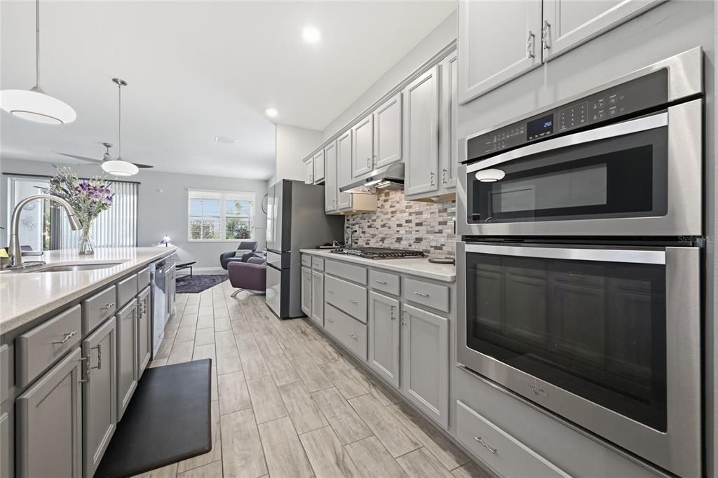 En Venta: $318,000 (3 camas, 2 baños, 1874 Pies cuadrados)