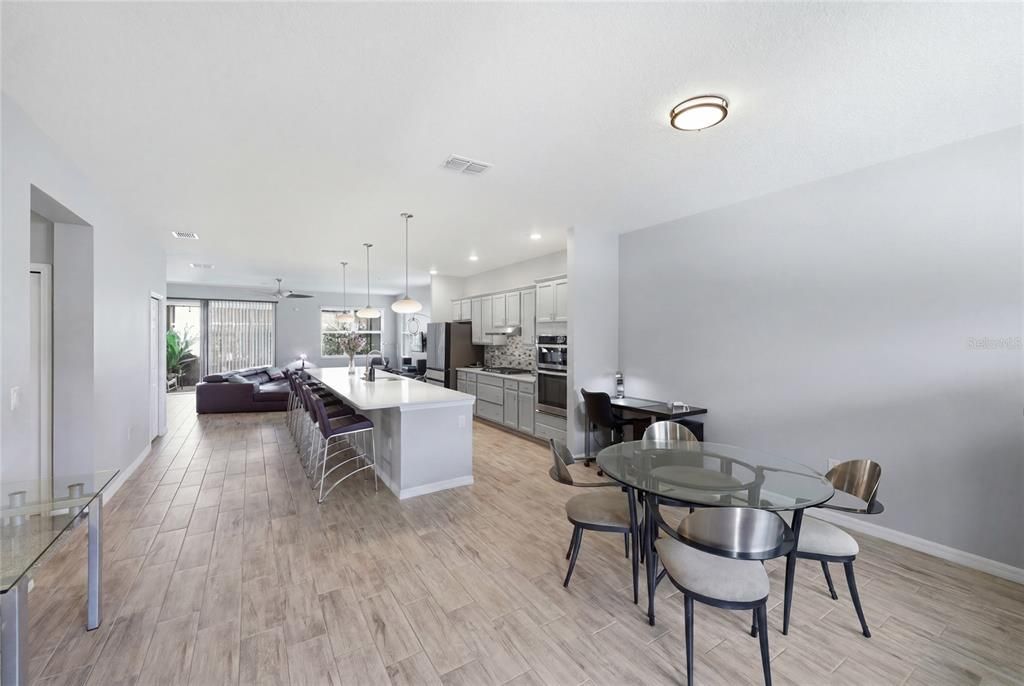 En Venta: $318,000 (3 camas, 2 baños, 1874 Pies cuadrados)