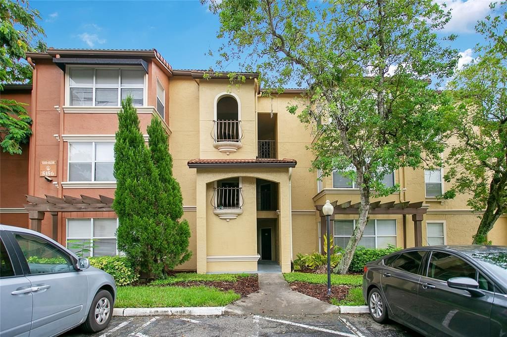 В аренду: $1,595 (2 спален, 2 ванн, 988 Квадратных фут)