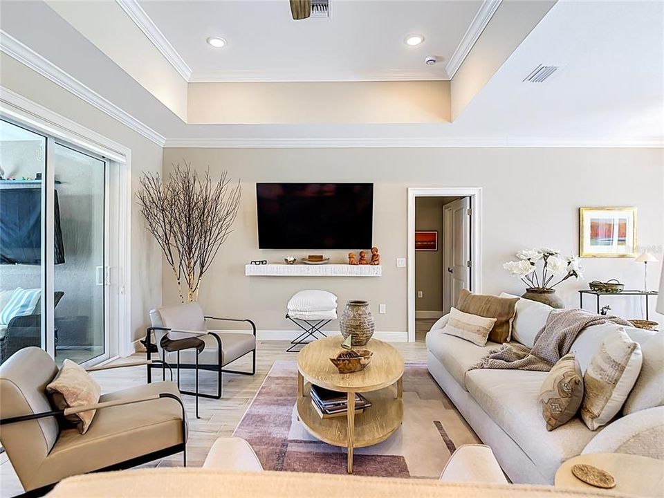 For Sale: $575,000 (3 beds, 2 baths, 1923 Square Feet)
