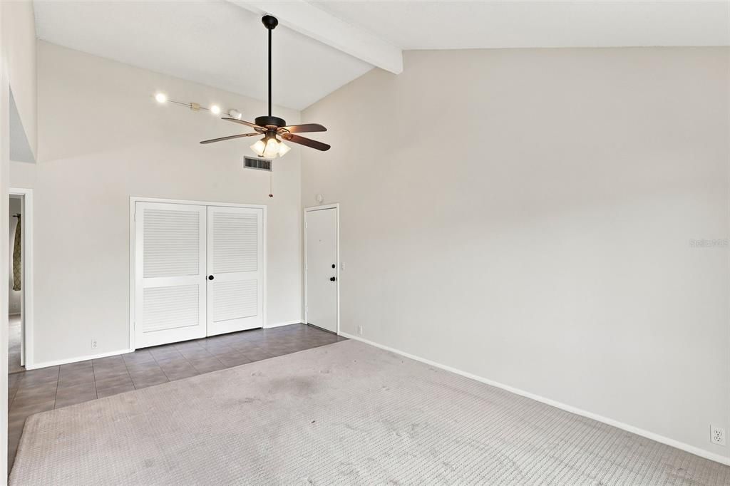 En Venta: $129,900 (1 camas, 1 baños, 792 Pies cuadrados)