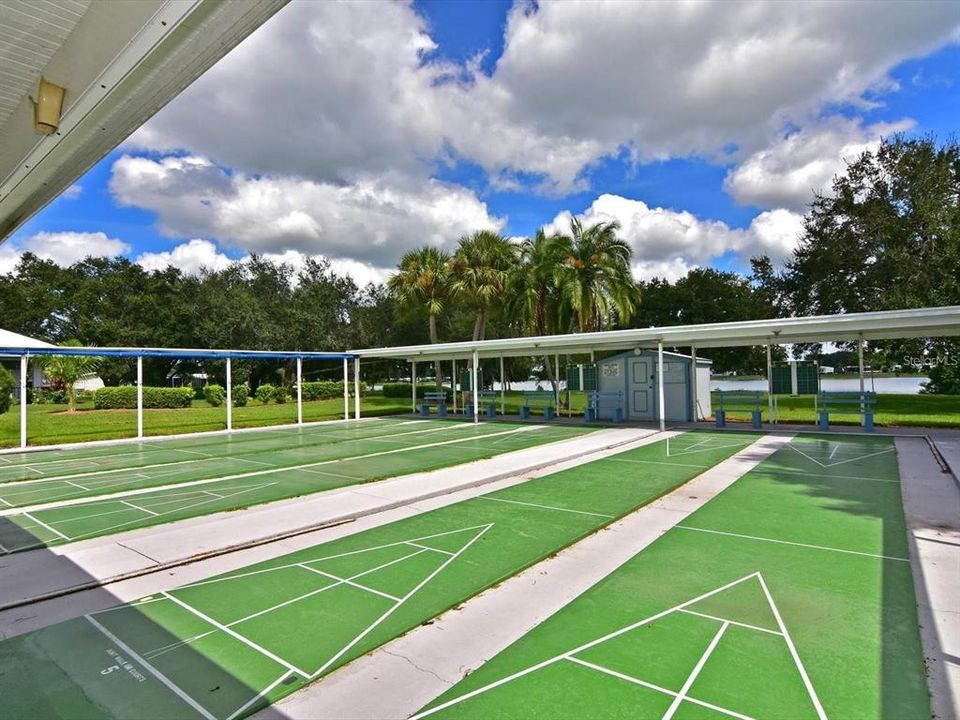 For Rent: $2,000 (2 beds, 2 baths, 864 Square Feet)