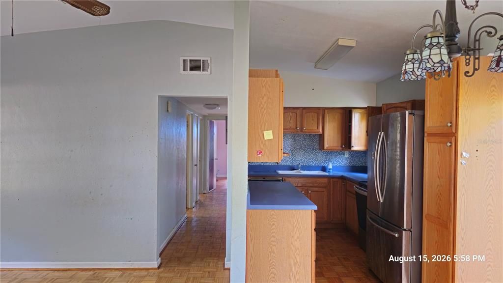 For Sale: $179,900 (4 beds, 2 baths, 1320 Square Feet)