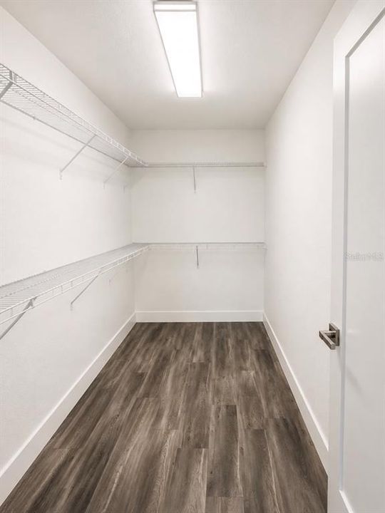 For Rent: $2,400 (4 beds, 3 baths, 1706 Square Feet)