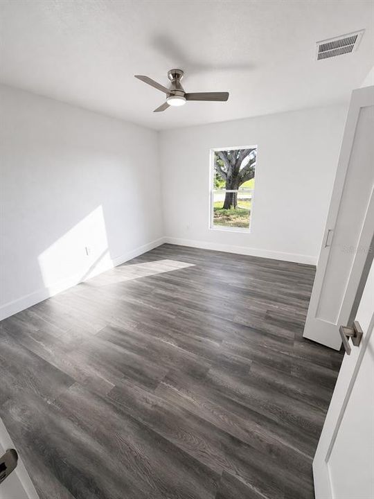 For Rent: $2,400 (4 beds, 3 baths, 1706 Square Feet)
