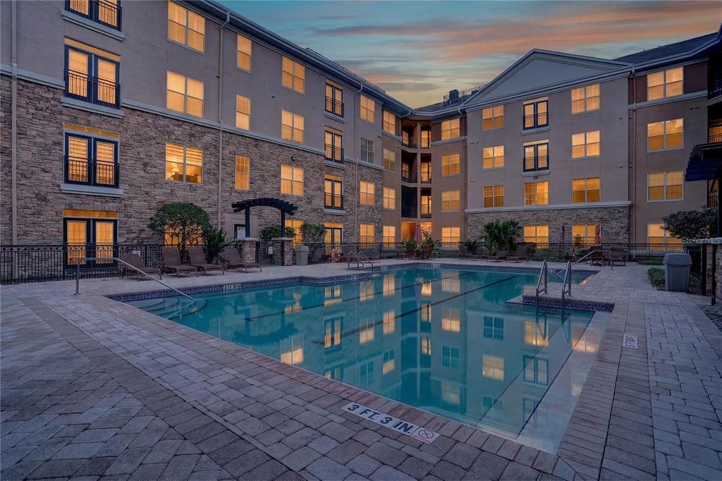 For Sale: $184,900 (1 beds, 1 baths, 800 Square Feet)