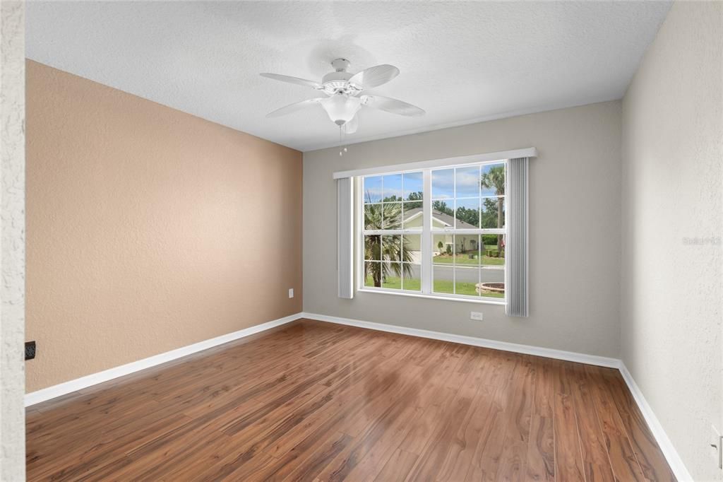 For Sale: $324,999 (3 beds, 2 baths, 1720 Square Feet)