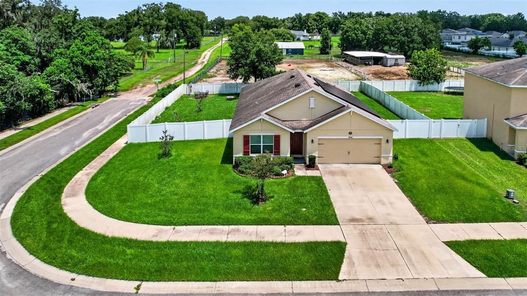 На продажу: $349,900 (4 спален, 2 ванн, 1846 Квадратных фут)