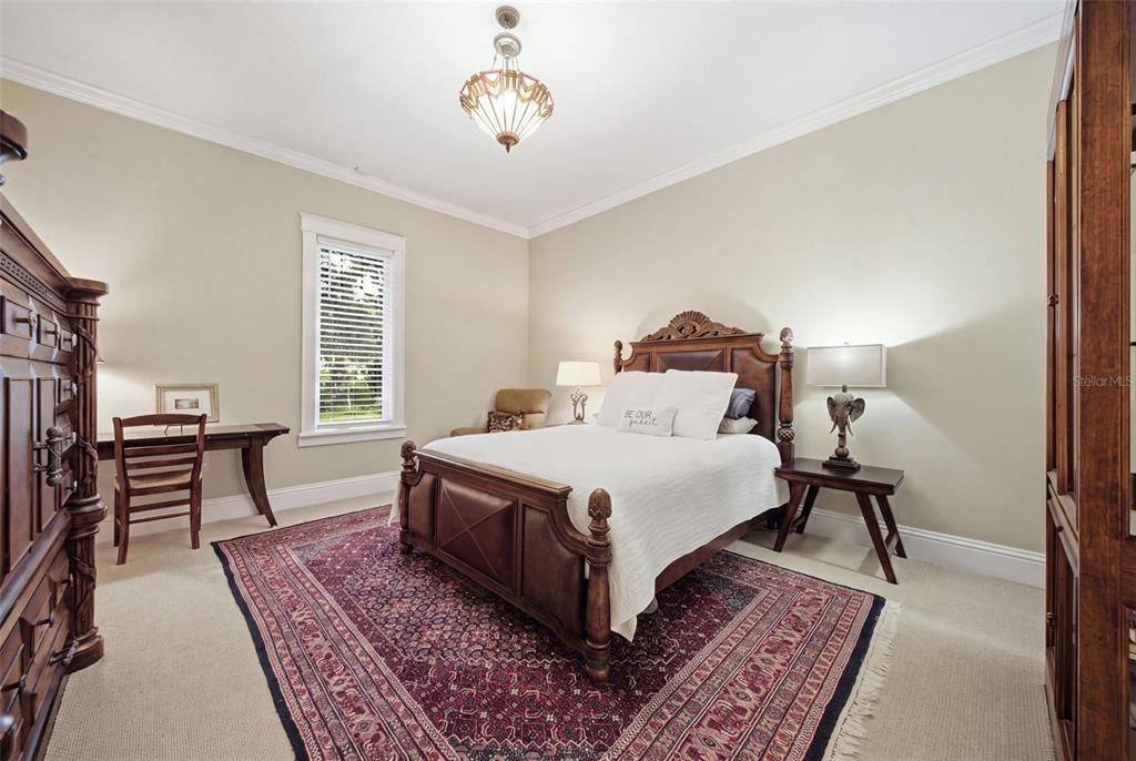 For Sale: $550,000 (3 beds, 2 baths, 1840 Square Feet)