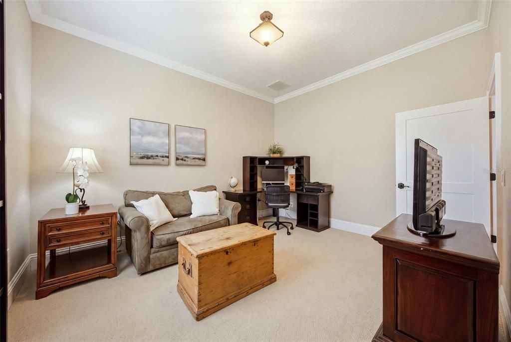 For Sale: $550,000 (3 beds, 2 baths, 1840 Square Feet)