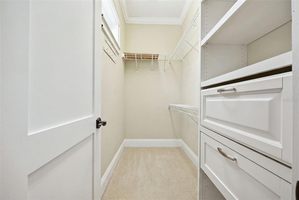 For Sale: $550,000 (3 beds, 2 baths, 1840 Square Feet)