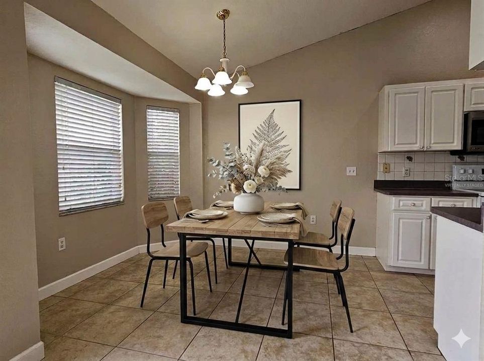 For Rent: $2,000 (4 beds, 2 baths, 1434 Square Feet)