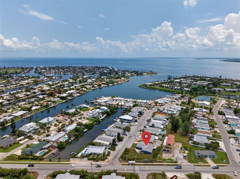 For Sale: $1,100,000 (4 beds, 2 baths, 2223 Square Feet)