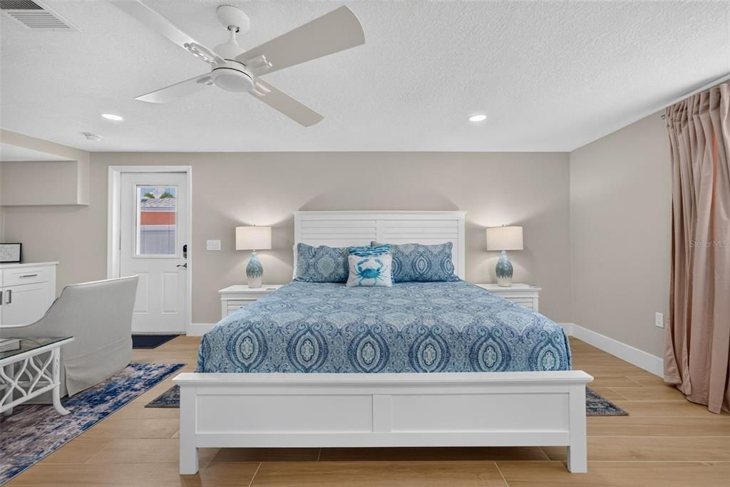 For Sale: $1,100,000 (4 beds, 2 baths, 2223 Square Feet)
