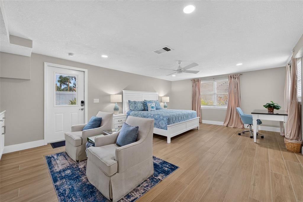 For Sale: $1,100,000 (4 beds, 2 baths, 2223 Square Feet)