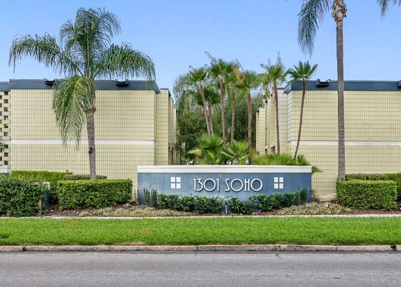 For Rent: $2,100 (2 beds, 1 baths, 792 Square Feet)
