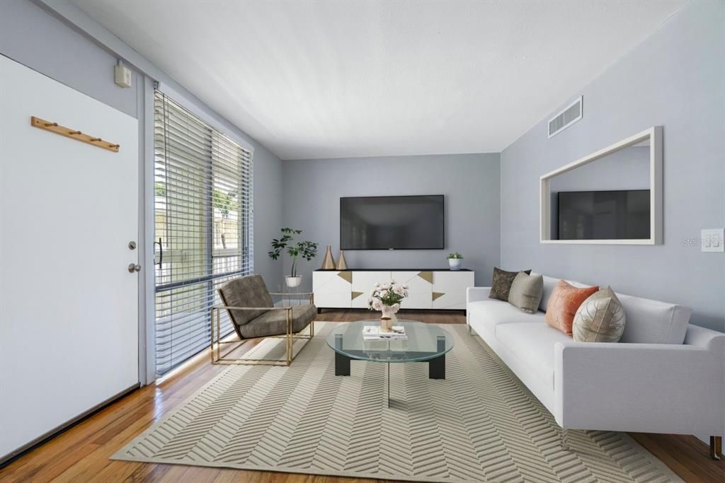 For Rent: $2,100 (2 beds, 1 baths, 792 Square Feet)