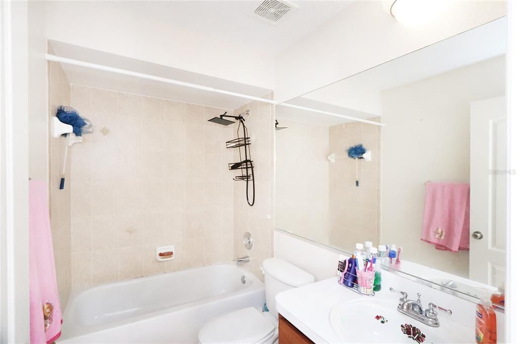 For Sale: $329,000 (3 beds, 2 baths, 1810 Square Feet)