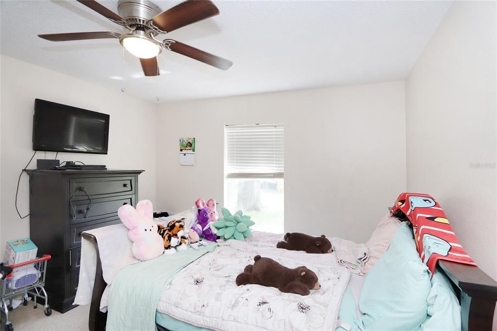 For Sale: $329,000 (3 beds, 2 baths, 1810 Square Feet)