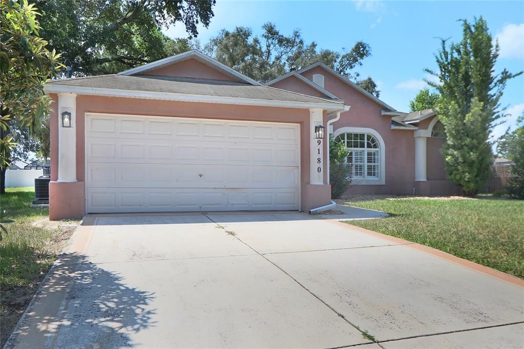 For Sale: $329,000 (3 beds, 2 baths, 1810 Square Feet)