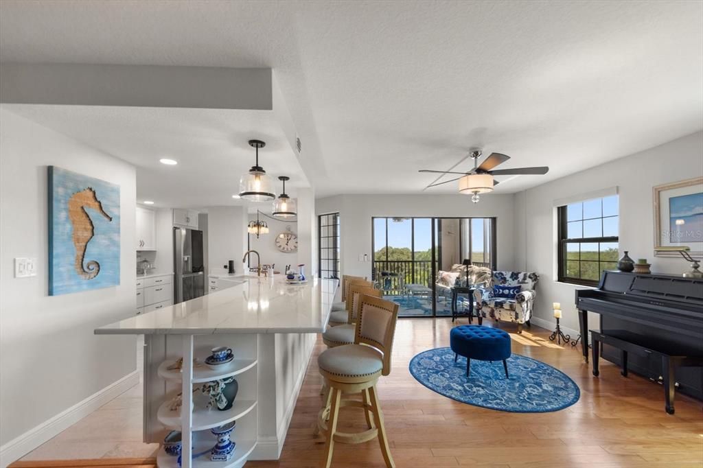 For Sale: $850,000 (2 beds, 3 baths, 2985 Square Feet)