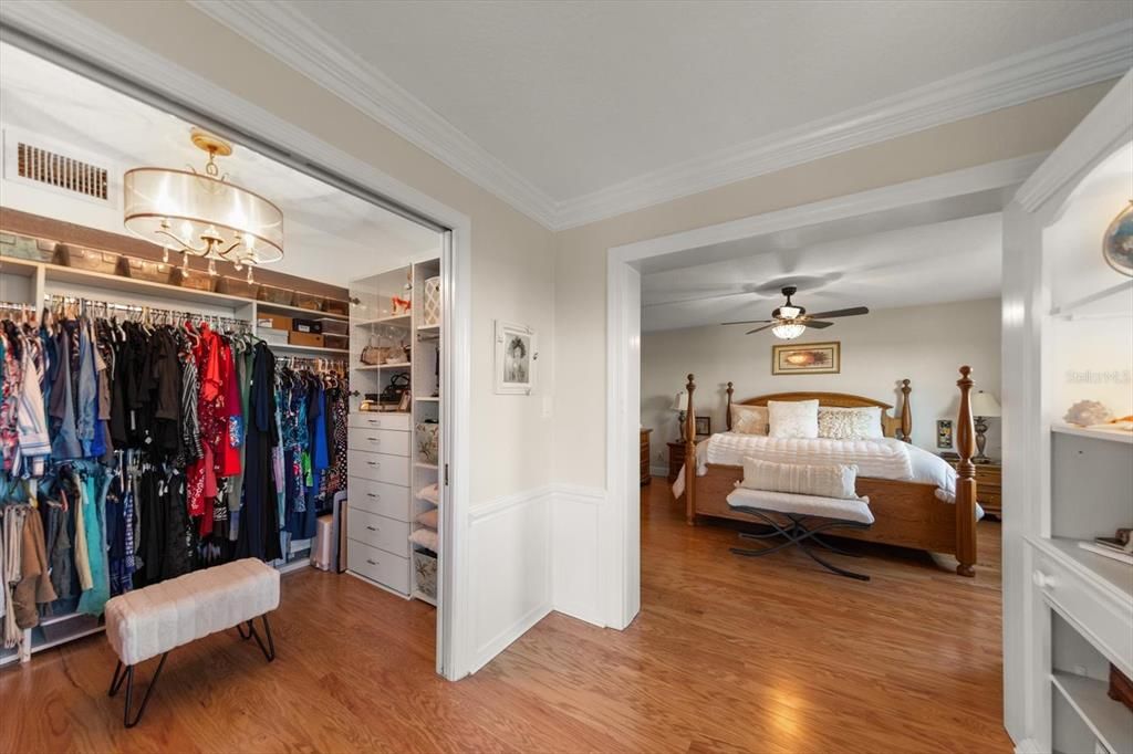 For Sale: $850,000 (2 beds, 3 baths, 2985 Square Feet)