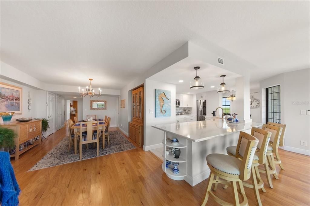 For Sale: $850,000 (2 beds, 3 baths, 2985 Square Feet)