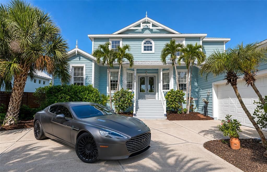 For Sale: $1,790,000 (4 beds, 3 baths, 2838 Square Feet)