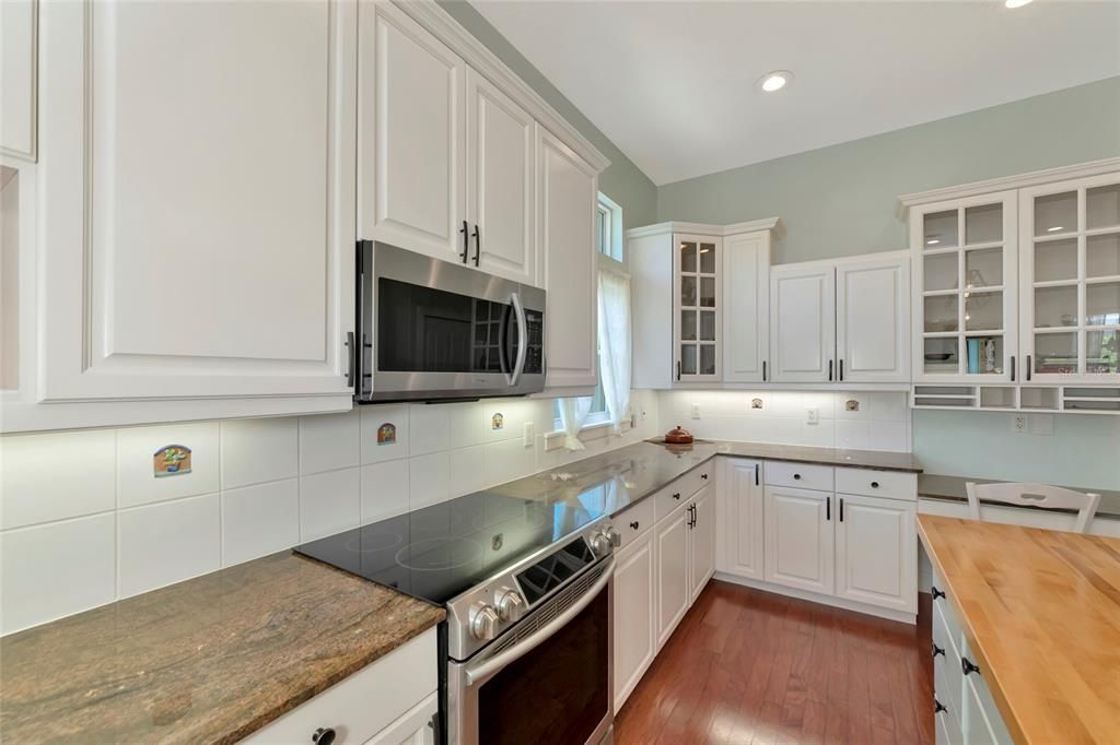 For Sale: $1,790,000 (4 beds, 3 baths, 2838 Square Feet)