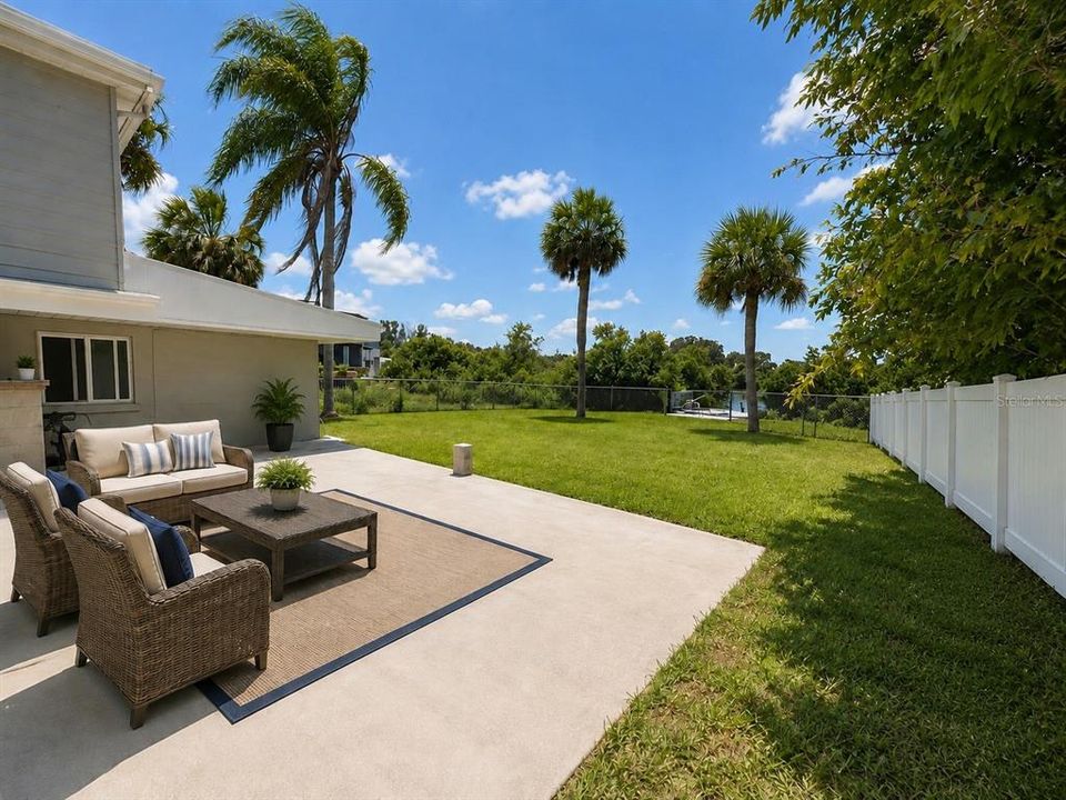 En Venta: $319,900 (5 camas, 3 baños, 2150 Pies cuadrados)
