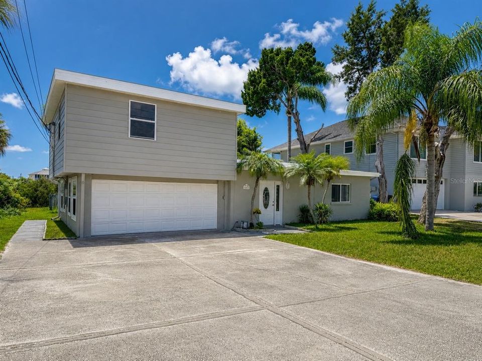 En Venta: $319,900 (5 camas, 3 baños, 2150 Pies cuadrados)