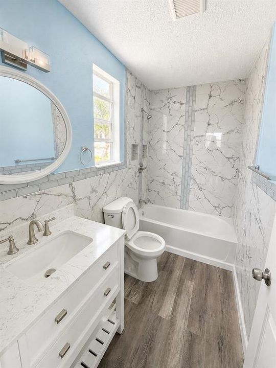 En Venta: $319,900 (5 camas, 3 baños, 2150 Pies cuadrados)