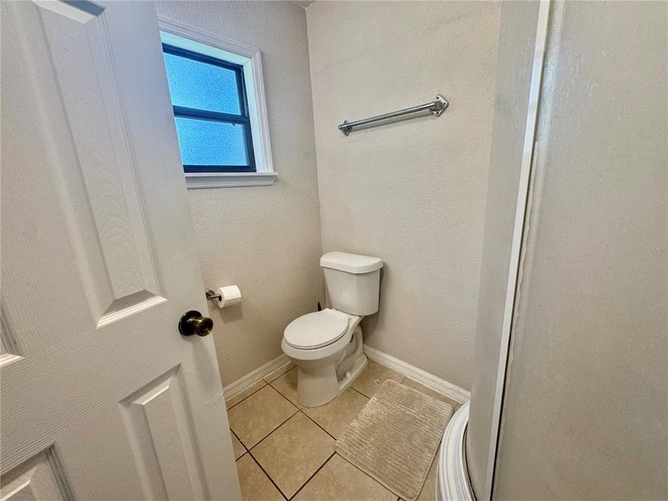 For Sale: $270,000 (3 beds, 2 baths, 1024 Square Feet)