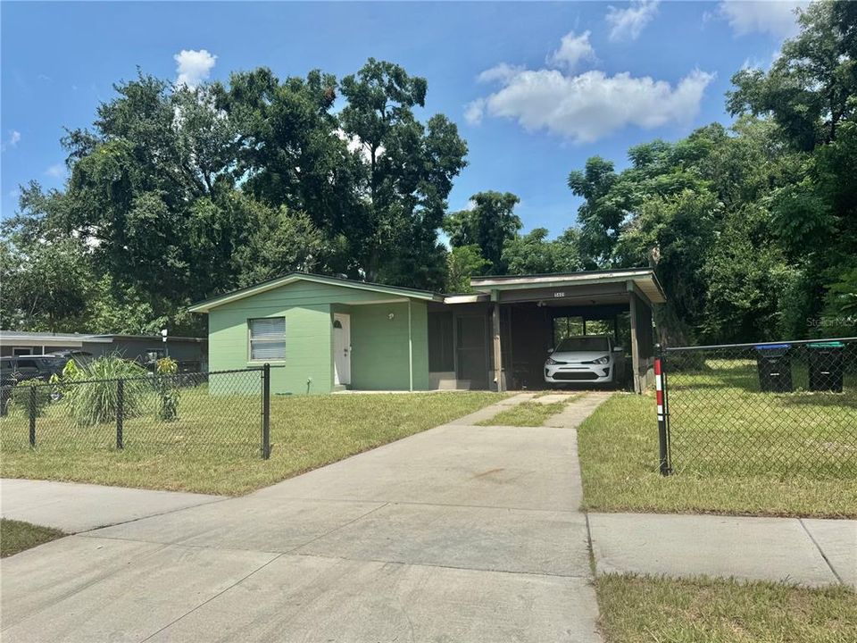 For Sale: $270,000 (3 beds, 2 baths, 1024 Square Feet)