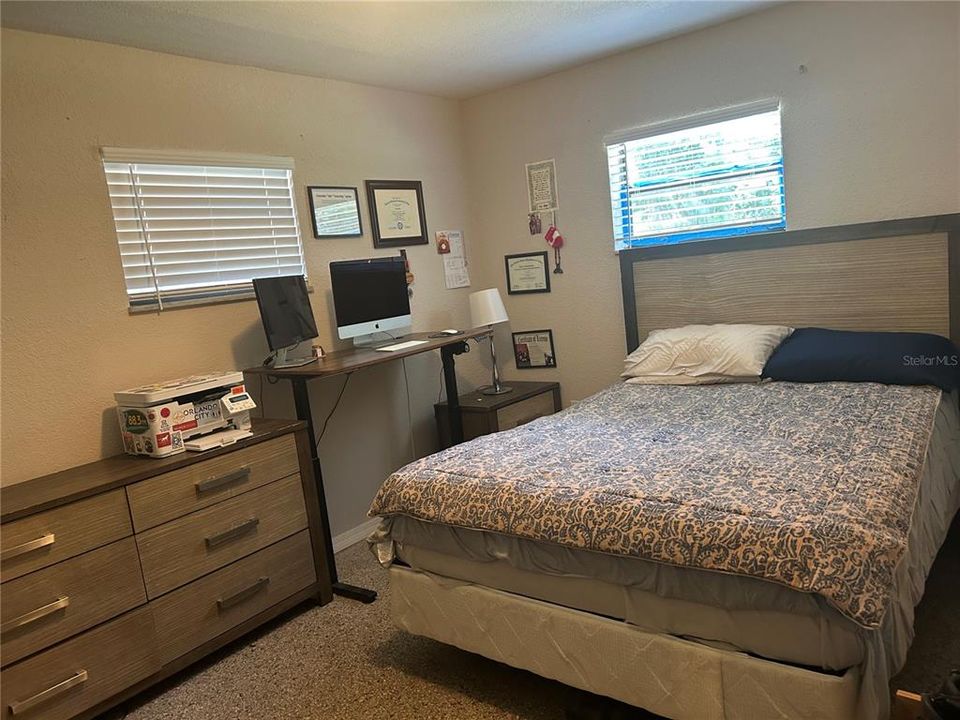 For Sale: $270,000 (3 beds, 2 baths, 1024 Square Feet)