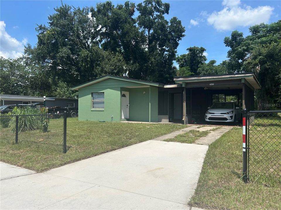 For Sale: $270,000 (3 beds, 2 baths, 1024 Square Feet)