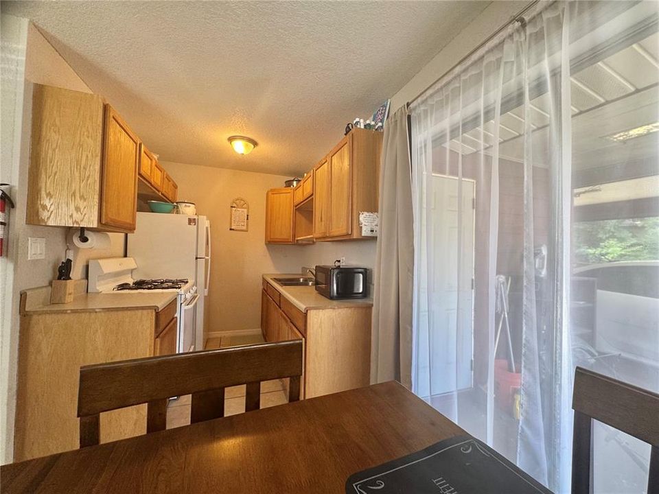 For Sale: $270,000 (3 beds, 2 baths, 1024 Square Feet)