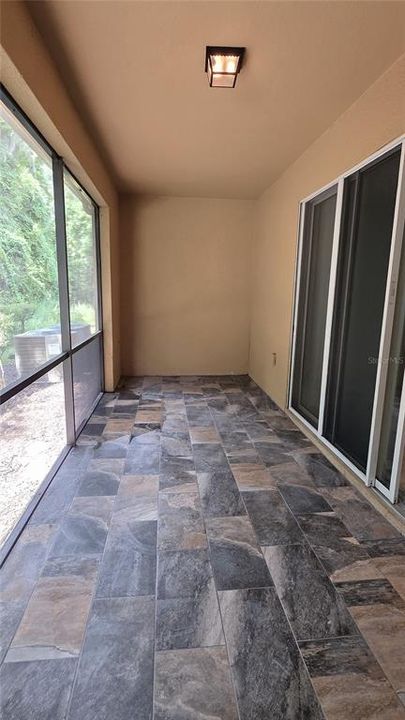 For Rent: $2,200 (3 beds, 2 baths, 1550 Square Feet)
