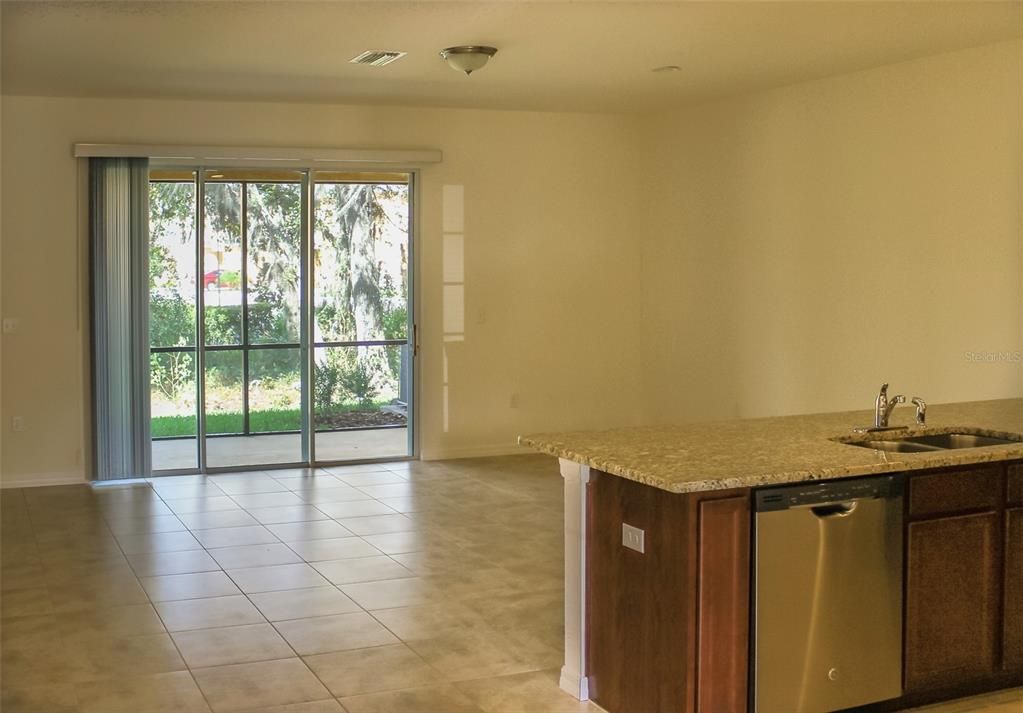 For Rent: $2,200 (3 beds, 2 baths, 1550 Square Feet)