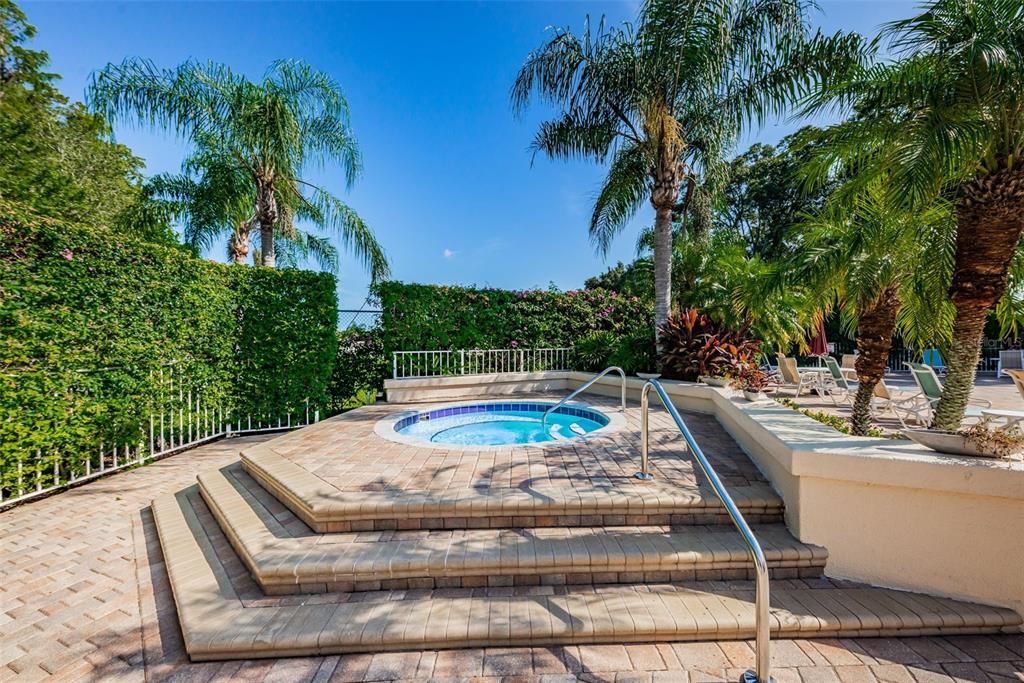 En Venta: $389,900 (3 camas, 2 baños, 1623 Pies cuadrados)