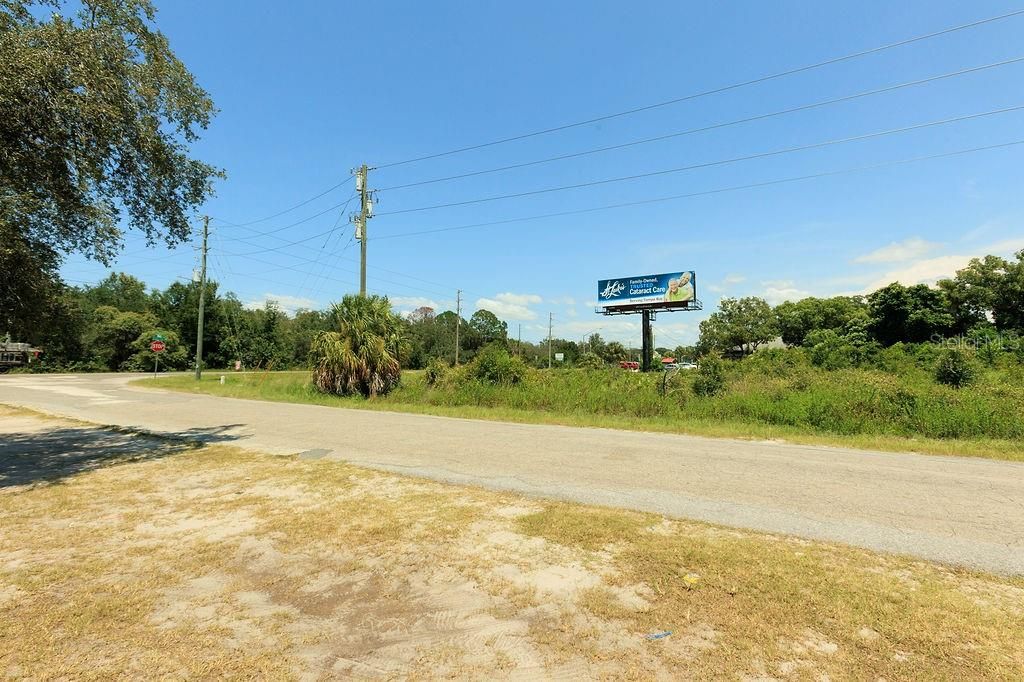 На продажу: $750,000 (1.68 acres)