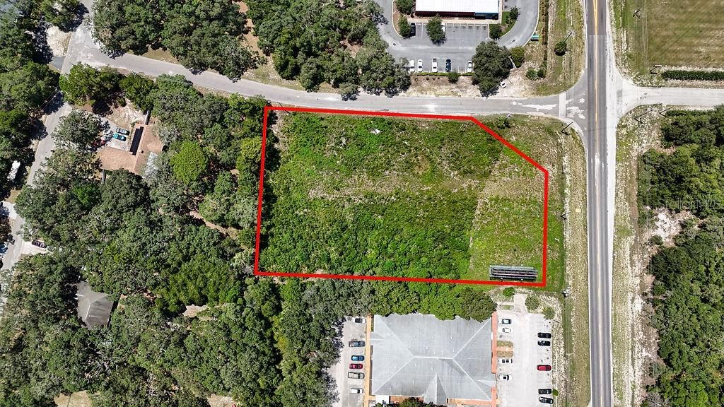 На продажу: $750,000 (1.68 acres)