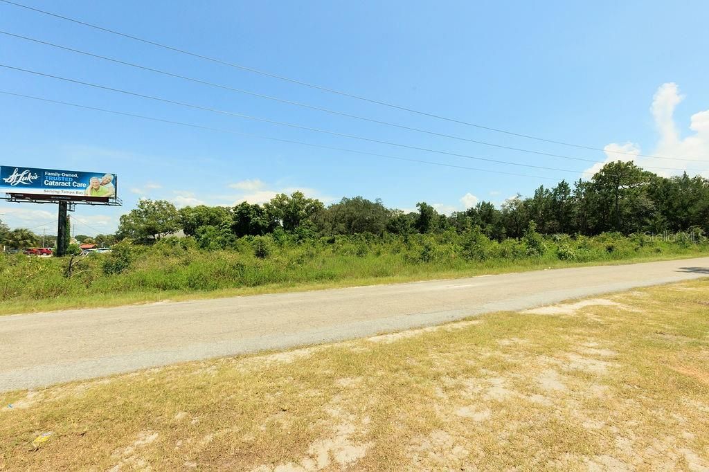На продажу: $750,000 (1.68 acres)