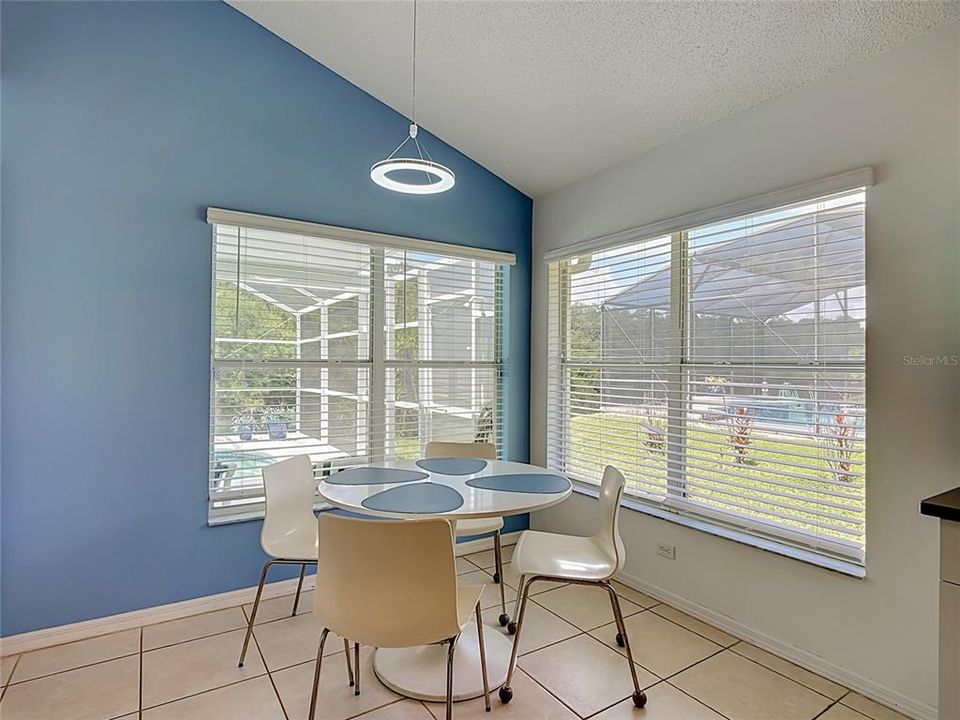 For Sale: $429,000 (3 beds, 3 baths, 2118 Square Feet)