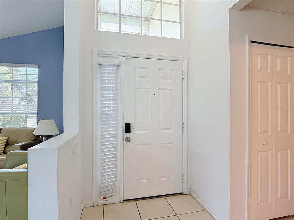 For Sale: $429,000 (3 beds, 3 baths, 2118 Square Feet)