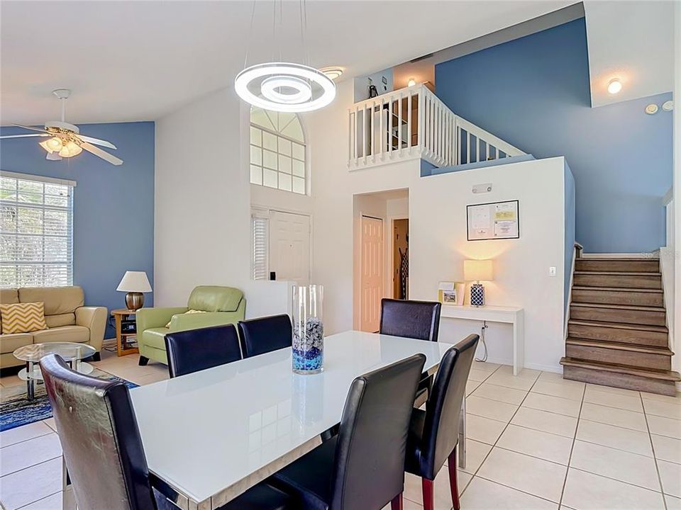 For Sale: $429,000 (3 beds, 3 baths, 2118 Square Feet)