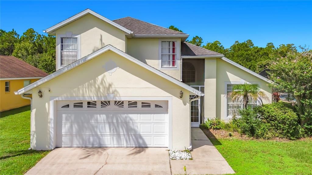 For Sale: $429,000 (3 beds, 3 baths, 2118 Square Feet)