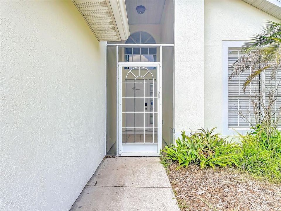 For Sale: $429,000 (3 beds, 3 baths, 2118 Square Feet)