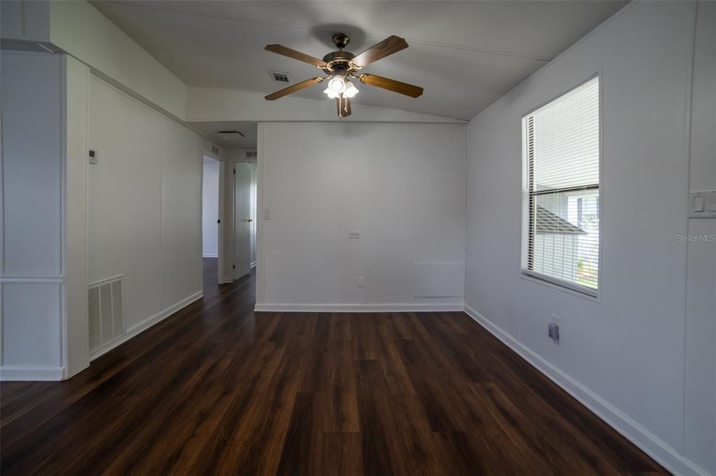 For Rent: $1,695 (2 beds, 2 baths, 937 Square Feet)
