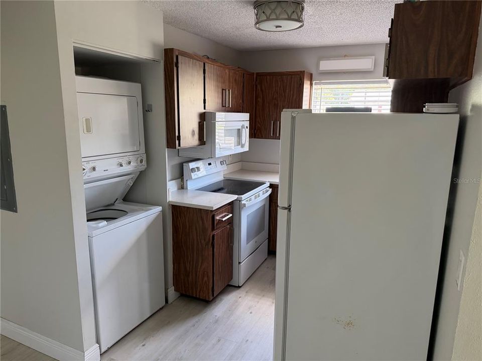 For Rent: $1,200 (1 beds, 1 baths, 675 Square Feet)